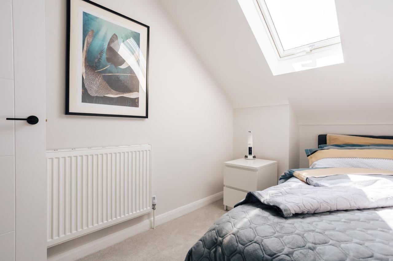 Apartment Luxury Sleeps 7 Guests With Free Parking And Netflix